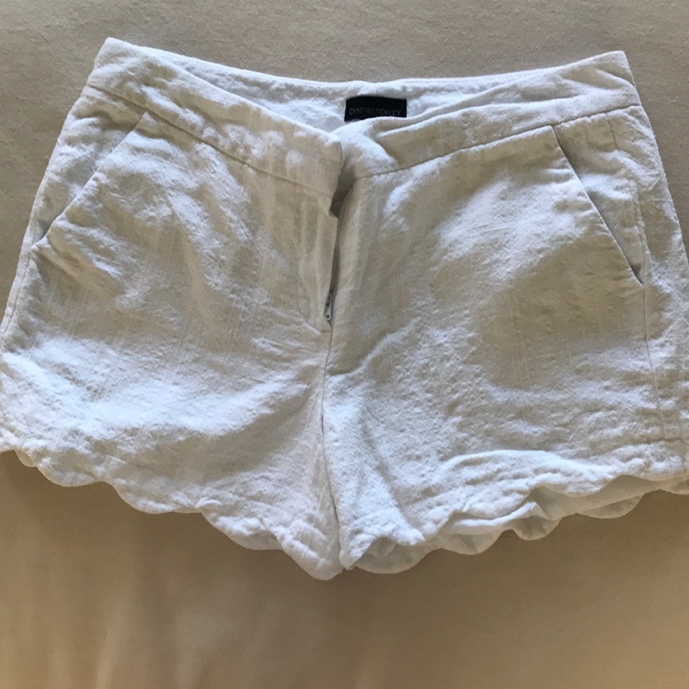 Cynthia Rowley Scalloped Linen shorts